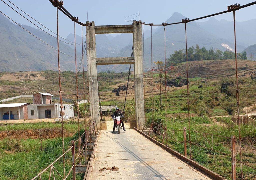 LOOP DE HA GIANG EN MOTO