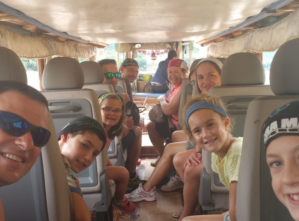 TAXI BOAT LUANG PRABANG LAOS