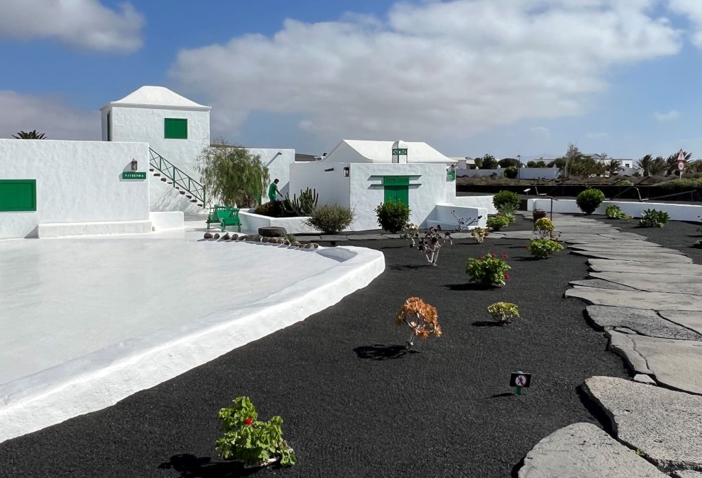 LA CASA DEL CAMPESINO LANZAROTE