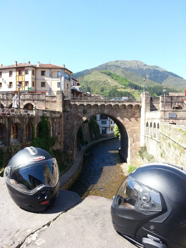 POTES RUTA EN MOTO POR ASTURIAS