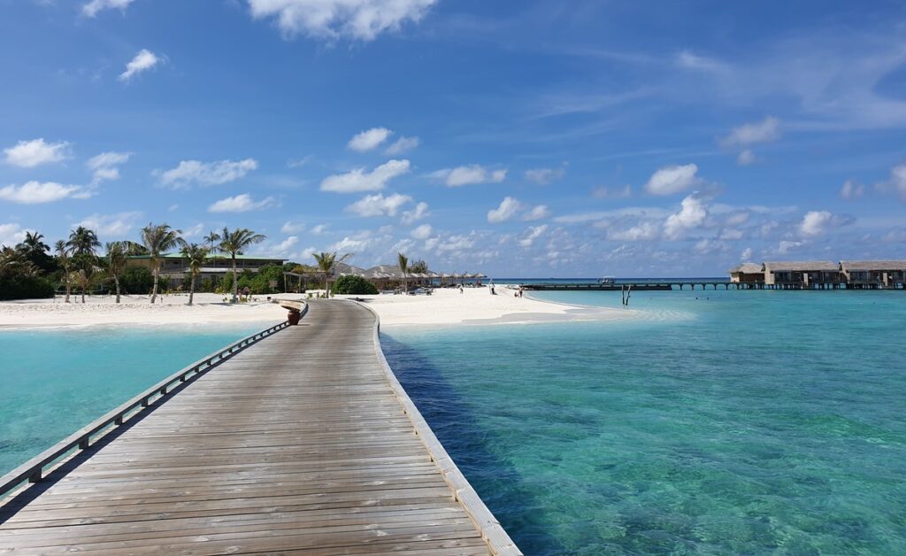 las-mejores-islas-de-maldivas-you-and-me-resort-overwater-villa-vistas