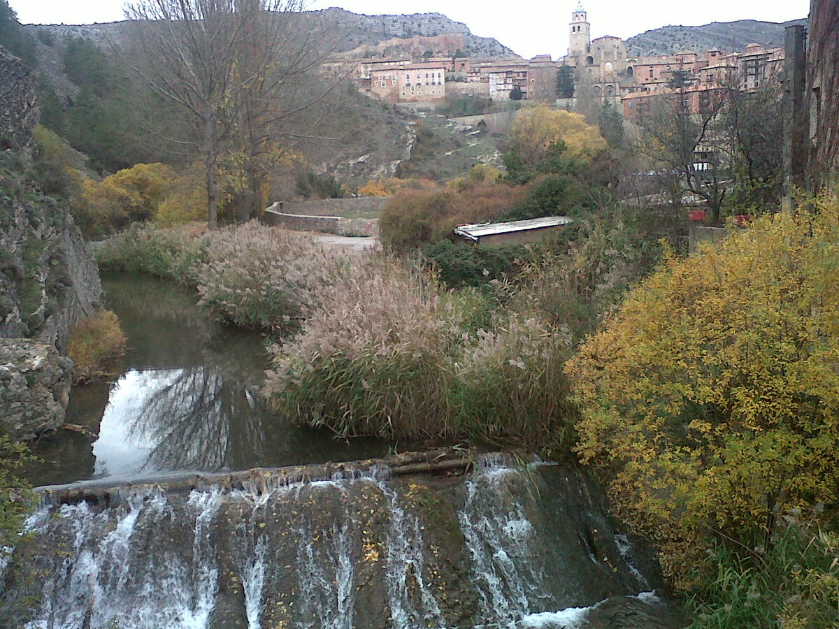 ruta-en-moto-serrania-de-cuenca-y-albarracin-desde-mi-retina-cascada